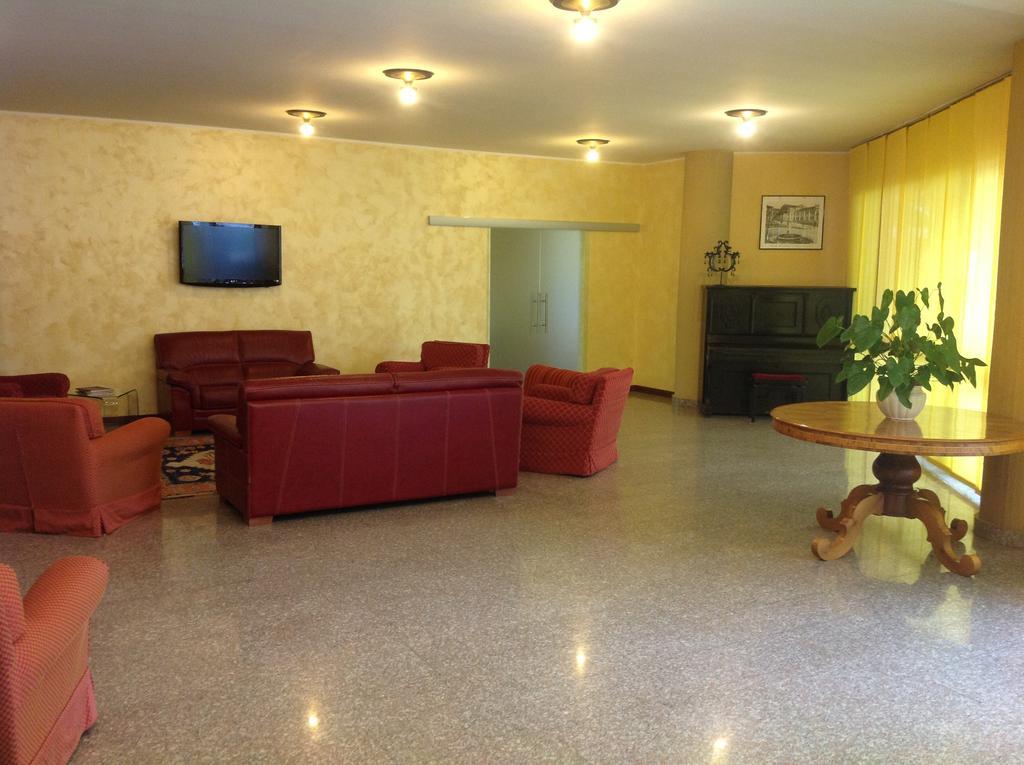 Hotel Anxanum Ланчано Екстер'єр фото